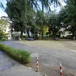 Central Palm Studio With Free Parking
